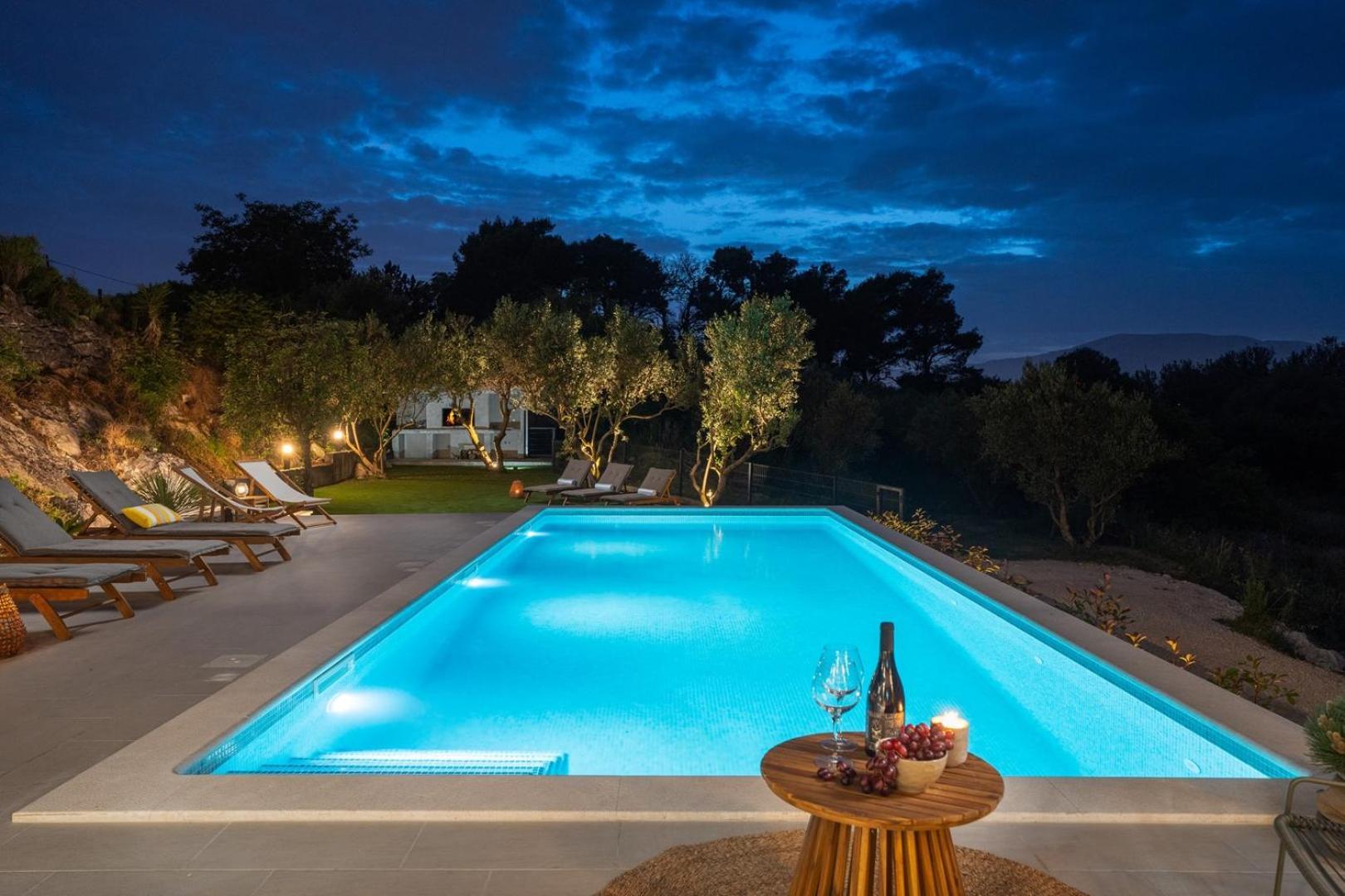 New! Villa Mamma Mia, A 6-Bedroom Property With 40Sqm Pool Ποντστράνα Εξωτερικό φωτογραφία