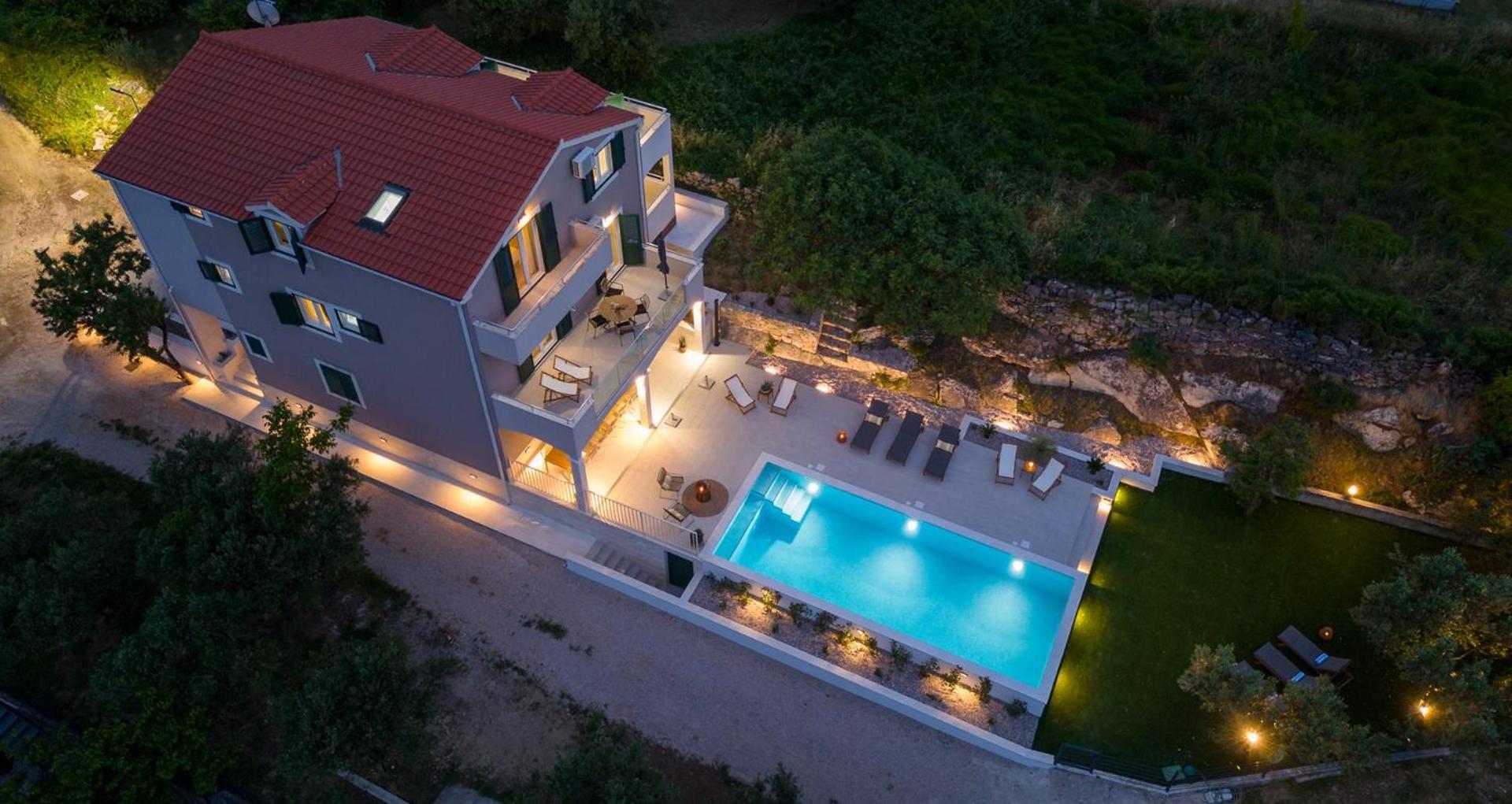 New! Villa Mamma Mia, A 6-Bedroom Property With 40Sqm Pool Ποντστράνα Εξωτερικό φωτογραφία